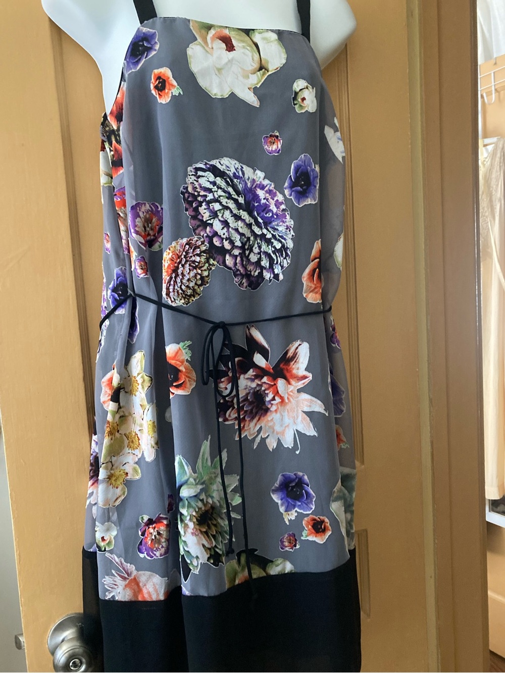 NWT Simply Vera by Vera Wang dress, S